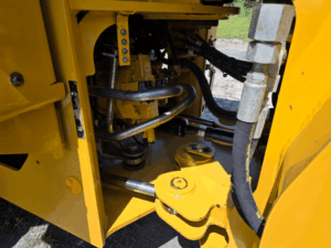 Center articulation joint on a Caterpillar 926M wheel loader