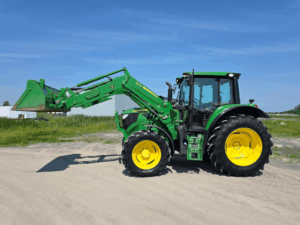 Tracteur John Deere 6140M 2021 avec chargeur frontal, vue latérale gauche