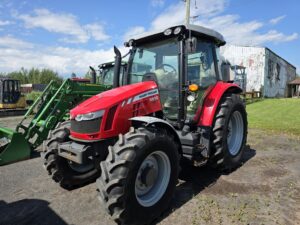 Tracteur Massey Ferguson 5610 2014 usagé à vendre chez Les Équipements Daigle au Canada