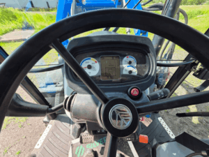 Digital instrument cluster of the New Holland T4.75 tractor