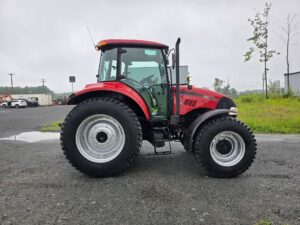2014 Case IH Farmall 105U right side view
