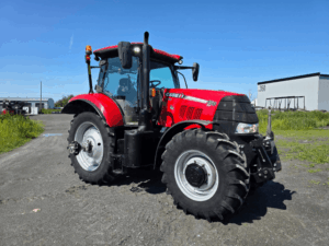 Right side view of the 2017 Case IH Puma 150 CVT tractor