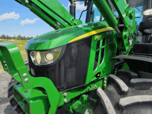 2022 John Deere 6110M tractor hood with 600R loader