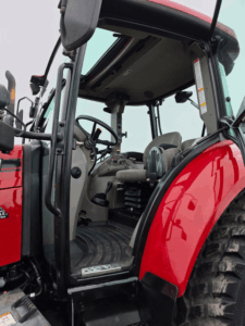 2014 Case IH Farmall 105U tractor cab