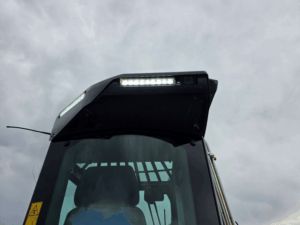 Éclairage de travail LED sur cabine Case CX85E 2024