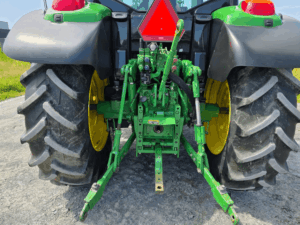 Attelage trois points arrière John Deere 6110M 2022