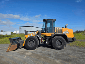 Loader Case 621G 2018 usagé à vendre – vue latérale avec godet