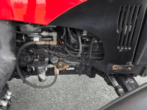 Mechanical components of 2014 Case IH Farmall 105U