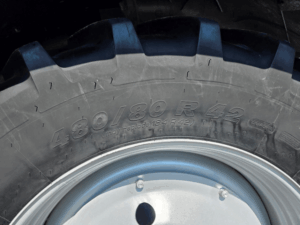 Michelin 480/80R42 rear tire on the Case IH Puma 150 CVT