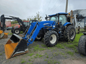 Tracteur New Holland T7.175 2020 usagé avec chargeur frontal et bucket