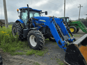 New Holland T7.175 2020 à vendre avec loader frontal et bucket